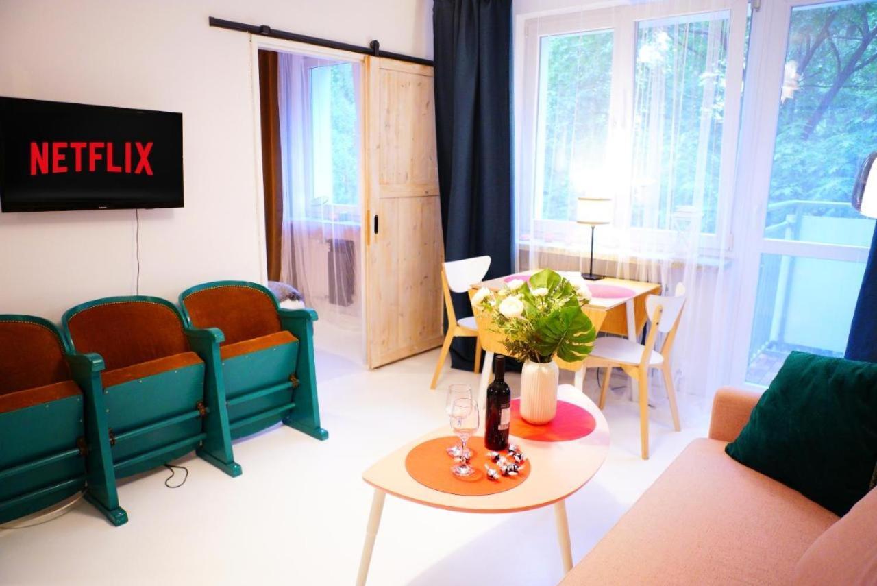 Cinema By P&j Apartment Warsaw