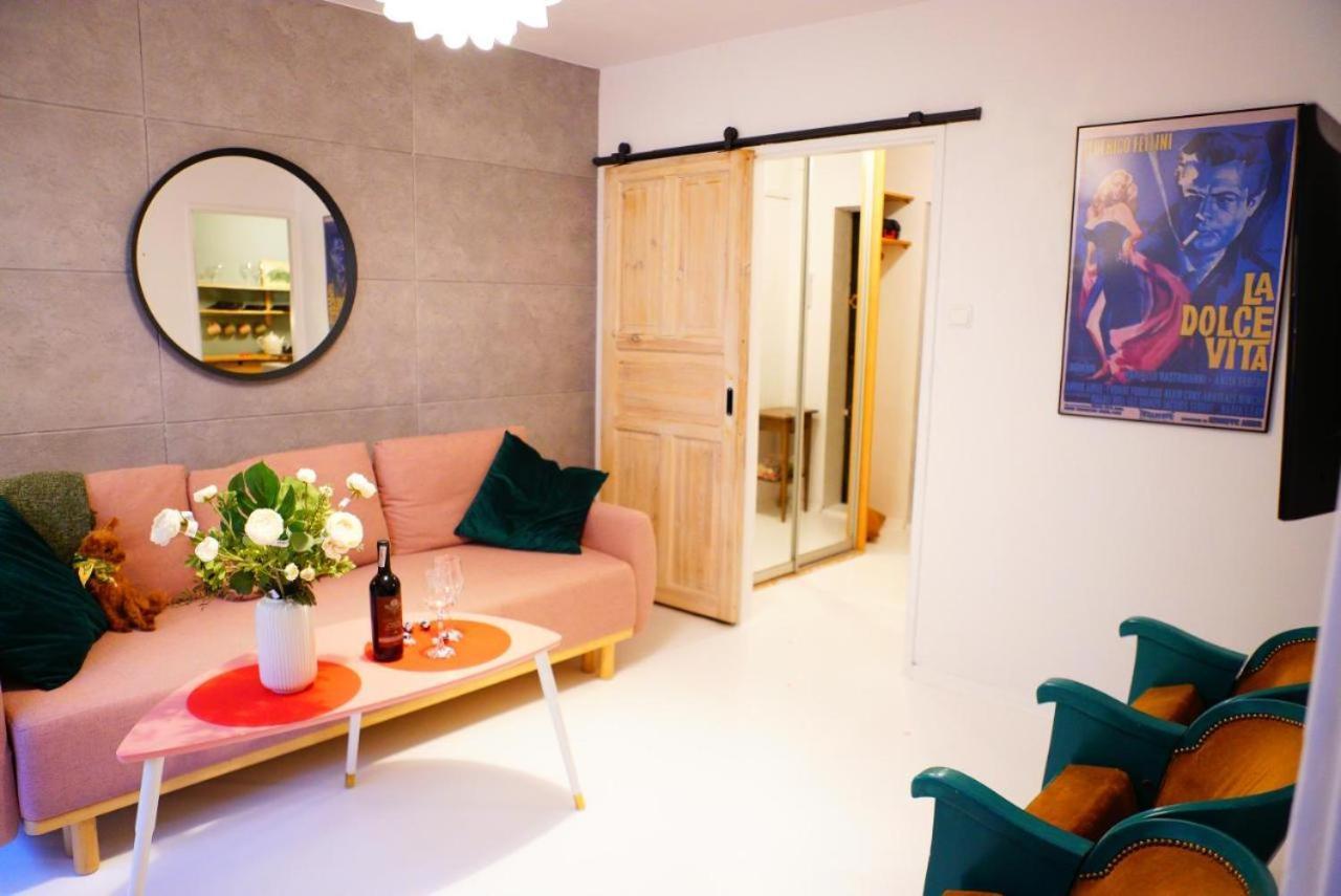 Cinema By P&j Apartment Warsaw